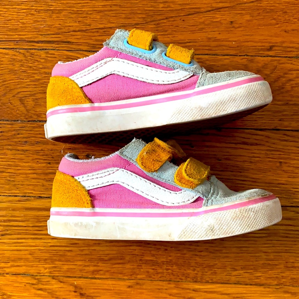 Vans toddler 6 Velcro shoe